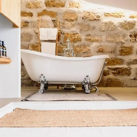 Duplex Townhouse With Gigantic Terrace *