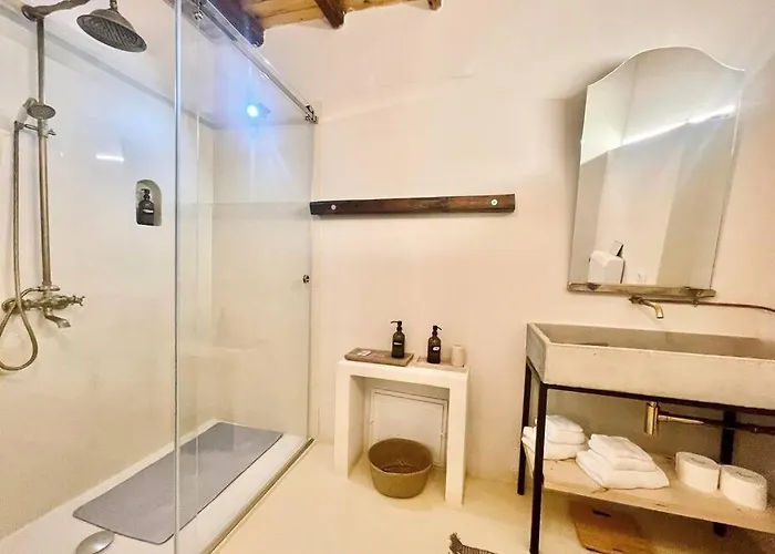 Duplex Townhouse With Gigantic Terrace *